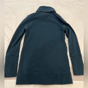 Lululemon Sweater Turtle Neck